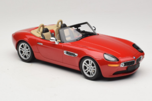BMW Z8 Punane Minichamps 1:18 155024230 Metall - pilt 4/6