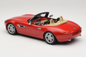BMW Z8 Punane Minichamps 1:18 155024230 Metall - pilt 5/6