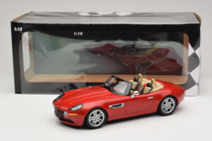 BMW Z8 Punane Minichamps 1:18 155024230 Metall - pilt 6/6
