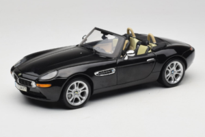 BMW Z8 Must Kyosho 1:18 80439411729 Metall
