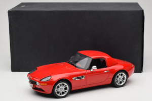 BMW Z8 Punane Kyosho 1:18 80439411730 Metall - pilt 9/9