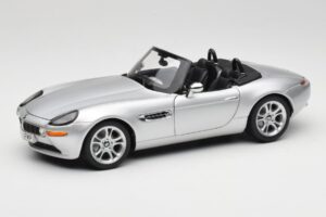 BMW Z8 E52 Kabriolett Hõbedane Kyosho 1:18 80432411551 Metall