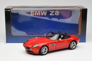 BMW Z8 E52 Punane AUTOart 1:18 70513 Metall - pilt 8/8