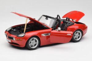 BMW Z8 E52 Punane Metallik Bburago 1:18 18-12032 Metall - pilt 2/8