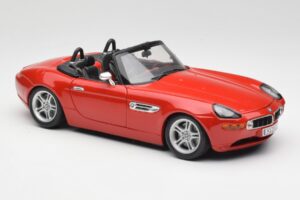 BMW Z8 E52 Punane Metallik Bburago 1:18 18-12032 Metall - pilt 6/8