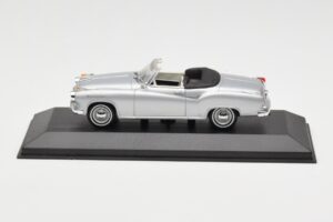 Borgward Isabella Kabriolett Hõbedane Minichamps 1:43 400096030 Metall
