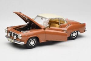 Borgward Isabella Coupe Pronks Valge Revell 1:18 08982 Metall - pilt 2/8