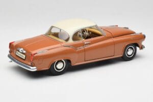 Borgward Isabella Coupe Pronks Valge Revell 1:18 08982 Metall - pilt 3/8