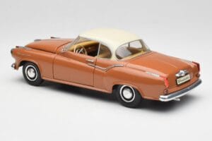 Borgward Isabella Coupe Pronks Valge Revell 1:18 08982 Metall - pilt 7/8