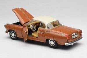 Borgward Isabella Coupe Pronks Valge Revell 1:18 08982 Metall - pilt 8/8