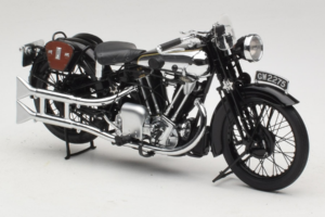 Brough Superior SS 100 T. E. Lawrence Minichamps 1:18 122135500 Metall - pilt 4/6