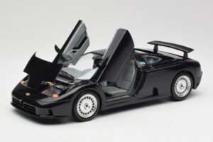 Bugatti EB110 Must Bburago 1:18 3055 Metall - pilt 2/8