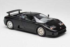 Bugatti EB110 Must Bburago 1:18 3055 Metall - pilt 6/8