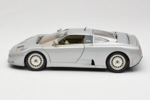 Bugatti EB110 Hõbedane Bburago 1:18 3035-S Metall - pilt 4/8