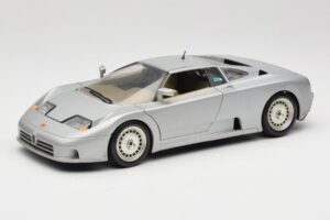 Bugatti EB110 Hõbedane Bburago 1:18 3035-S Metall