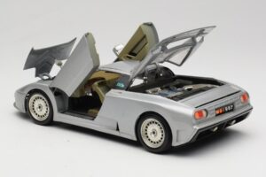 Bugatti EB110 Hõbedane Bburago 1:18 3035-S Metall - pilt 5/8