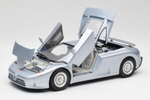 Bugatti EB110 SS Hõbedane Anson 1:18 30303-W-M2 Metall - pilt 2/8