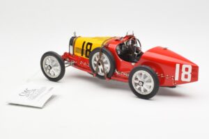 Bugatti T35 National Colors Spain CMC 1:18 M-100-B-016 Metall - pilt 5/6