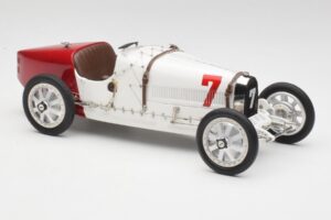Bugatti Type 35 GP Poland 1924 CMC 1:18 M-100 B-003 Metall - pilt 4/6