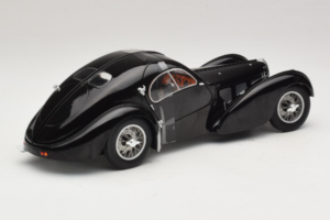 Bugatti Type 57 SC Atlantic Must Solido 1:18 S1802101 Metall - pilt 2/6
