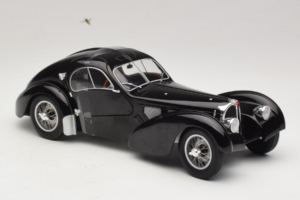 Bugatti Type 57 SC Atlantic Must Solido 1:18 S1802101 Metall - pilt 4/6