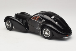 Bugatti Type 57 SC Atlantic Must Solido 1:18 S1802101 Metall - pilt 5/6