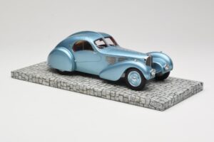 Bugatti Type 57SC Atlantic Sinine Minichamps 1:18 107110320 Metall - pilt 4/6