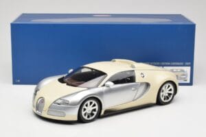 Bugatti Veyron Edition Centenaire Chrome Beige Minichamps 1:18 100110854 Metall - pilt 8/8