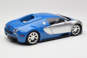 Bugatti Veyron Edition Centenaire Chrome Blue Minichamps 1:18 100110850 Metall - pilt 3/8