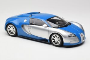 Bugatti Veyron Edition Centenaire Chrome Blue Minichamps 1:18 100110850 Metall - pilt 6/8