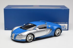 Bugatti Veyron Edition Centenaire Chrome Blue Minichamps 1:18 100110850 Metall - pilt 8/8