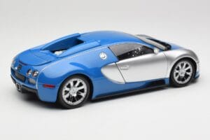 Bugatti Veyron Edition Centenaire Chrome Blue Minichamps 1:18 100110850-O Metall - pilt 3/7