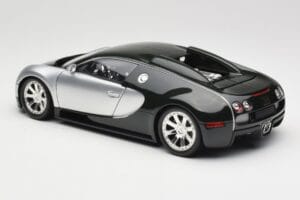 Bugatti Veyron Edition Centenaire Chrome Green Minichamps 1:18 100110852 Metall - pilt 7/8
