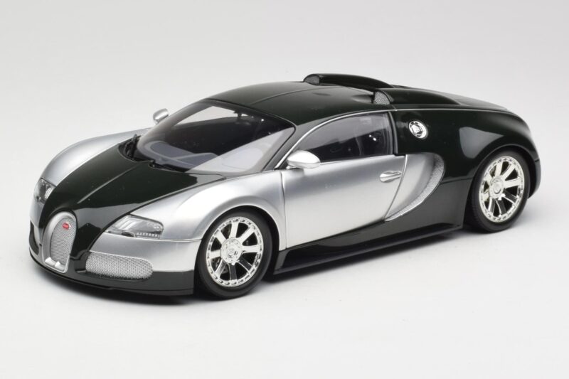 Bugatti Veyron Edition Centenaire Chrome Green Minichamps 1:18 100110852 Metall