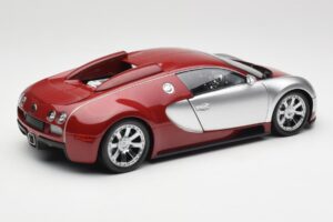 Bugatti Veyron Edition Centenaire Chrome Red Minichamps 1:18 100110851-O Metall - pilt 3/8