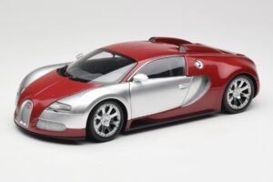 Bugatti Veyron Edition Centenaire Chrome Red Minichamps 1:18 100110851-O Metall