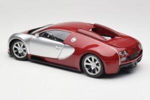 Bugatti Veyron Edition Centenaire Chrome Red Minichamps 1:18 100110851-O Metall - pilt 7/8