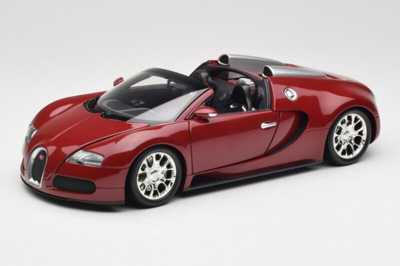 Bugatti Veyron Grand Sport Punane Minichamps 1:18 100110832 Metall