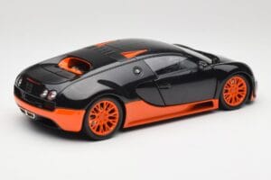 Bugatti Veyron Super Sport World Record Edition Carbon & Orange Minichamps 1:18 100110840 Metall - pilt 3/8