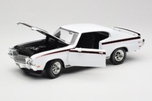 Buick GSX Valge American Muscle 1:18 AMM1322/06 Metall - pilt 2/8
