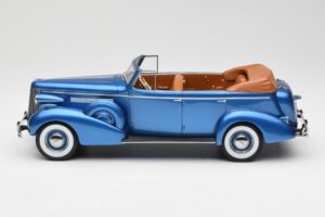 Buick Roadmaster 80-C Four Door Phaeton Blue Metallic BoS Models 1:18 BOS372 Vaik - pilt 3/6