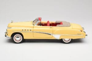 Buick Roadmaster Chrome Yellow Motormax 1:18 23124646-M17 Metall - pilt 4/8