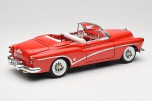 Buick Skylark Kabriolett Punane Motormax 1:18 73129 Metall - pilt 3/8
