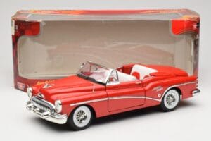 Buick Skylark Kabriolett Punane Motormax 1:18 73129 Metall - pilt 8/8