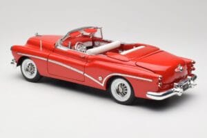 Buick Skylark Punane Motormax 1:18 411393-M1 Metall - pilt 7/8