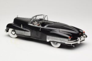 Buick Y-Job Must Anson 1:18 30409 Metall - pilt 7/8