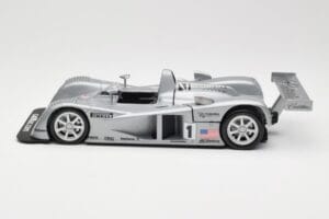 Cadillac Northstar LMP #1 24 Hours of Le Mans 2000 Hot Wheels 1:18 29225 Metall - pilt 4/8