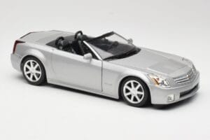 Cadillac XLR Kabriolett Hõbedane Hot Wheels 1:18 53838 Metall - pilt 6/8