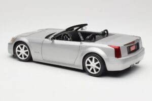 Cadillac XLR Kabriolett Hõbedane Hot Wheels 1:18 53838 Metall - pilt 7/8