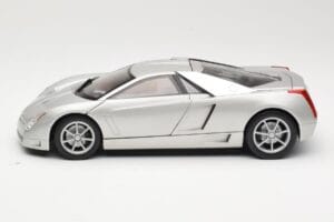 Cadillac Cien Hõbedane Hot Wheels 1:18 57296 Metall - pilt 4/8